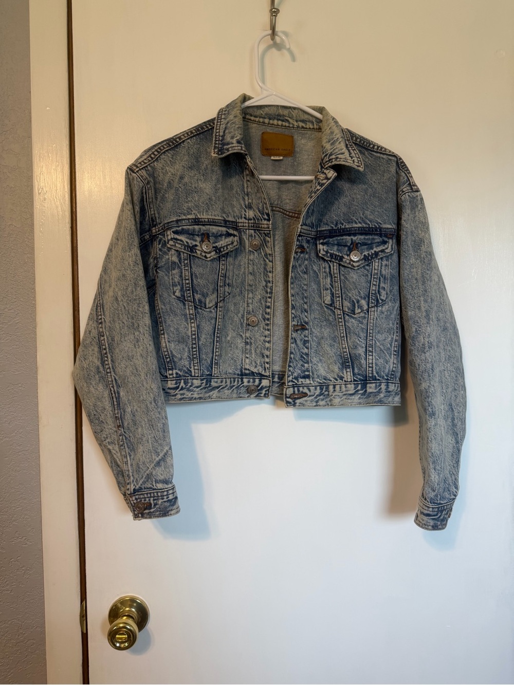 American Eagle Outfitters Acid Wash Blue Cropped Denim Jacket